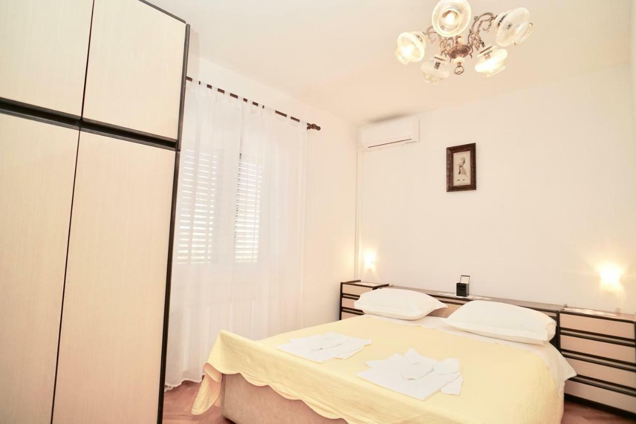 Hotel House Mariposa à Trogir Extérieur photo